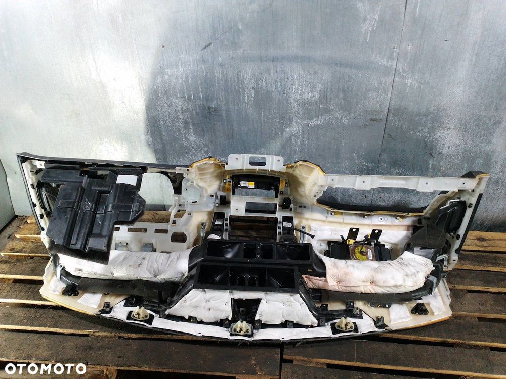 DESKA ROZDZIELCZA, KONSOLA HYUNDAI IX55 - 2