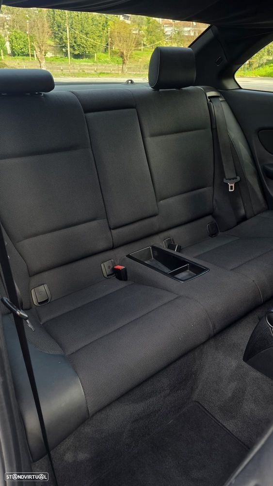 BMW 120 d Limited Edition Lifestyle c/ M Sport Pack - 12