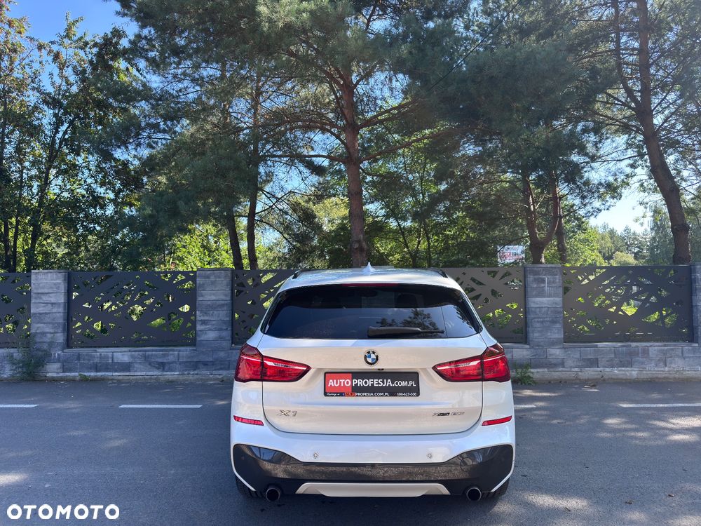 BMW X1 xDrive20i M Sport - 13