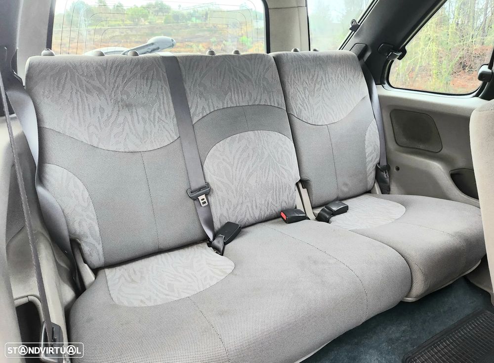 Land Rover Freelander 2.0 di - 11