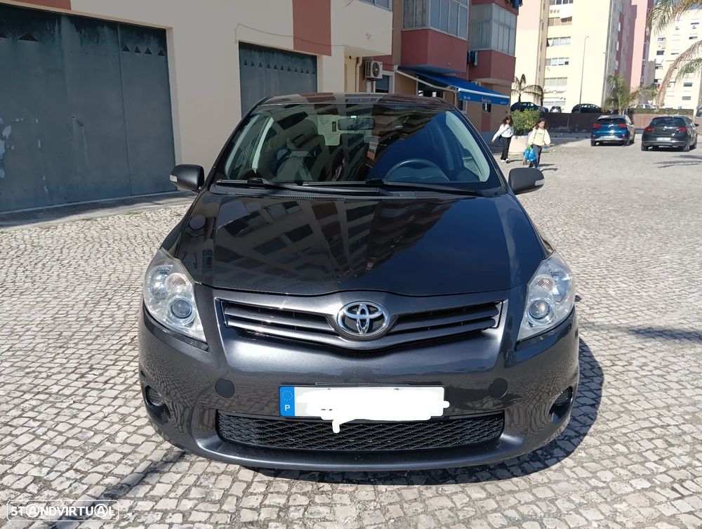 Toyota Auris 1.33 VVT-i - 2