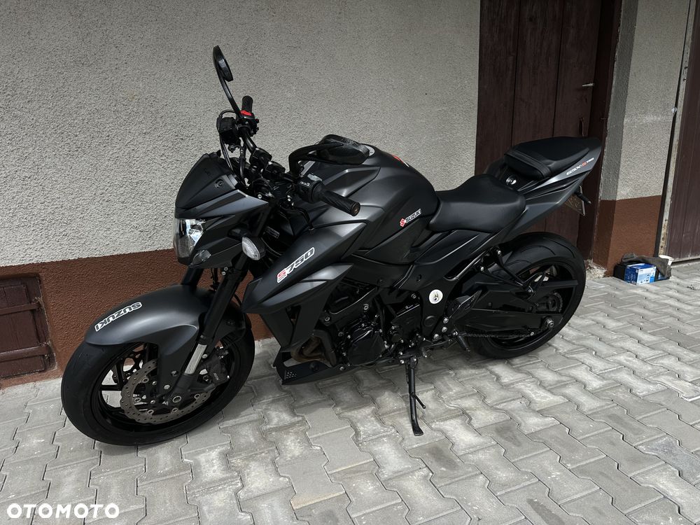 Suzuki GSX - 5