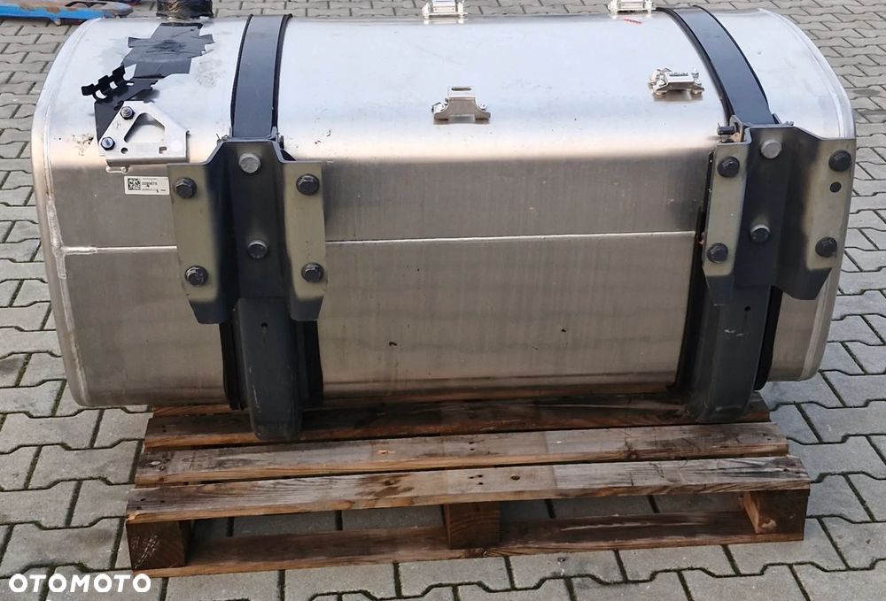 DAF XF XG ZBIORNIK PALIWA 510L NOWY - 4