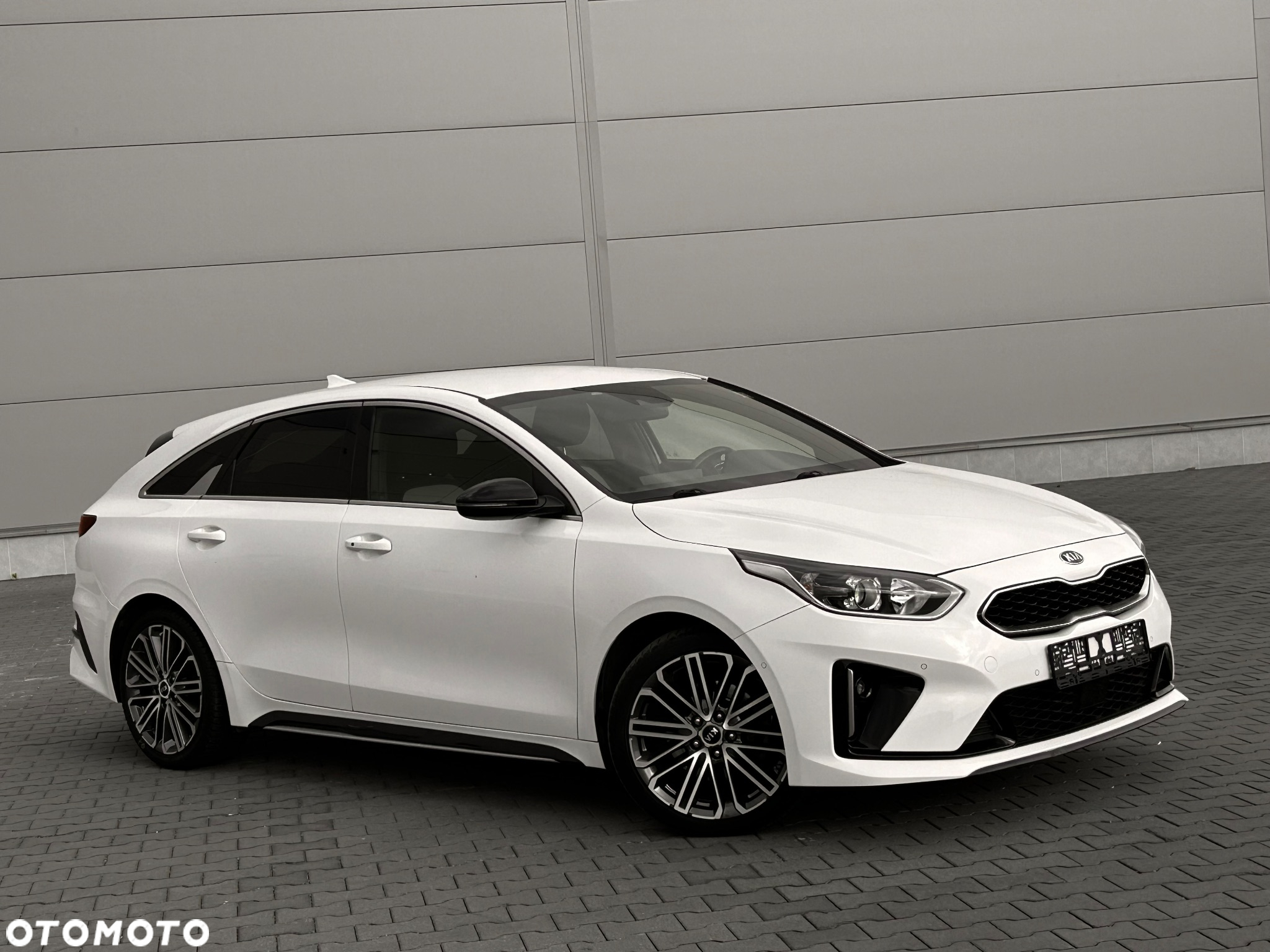 Kia ProCeed 1.6 CRDi DCT7 SCR GT LINE - 9