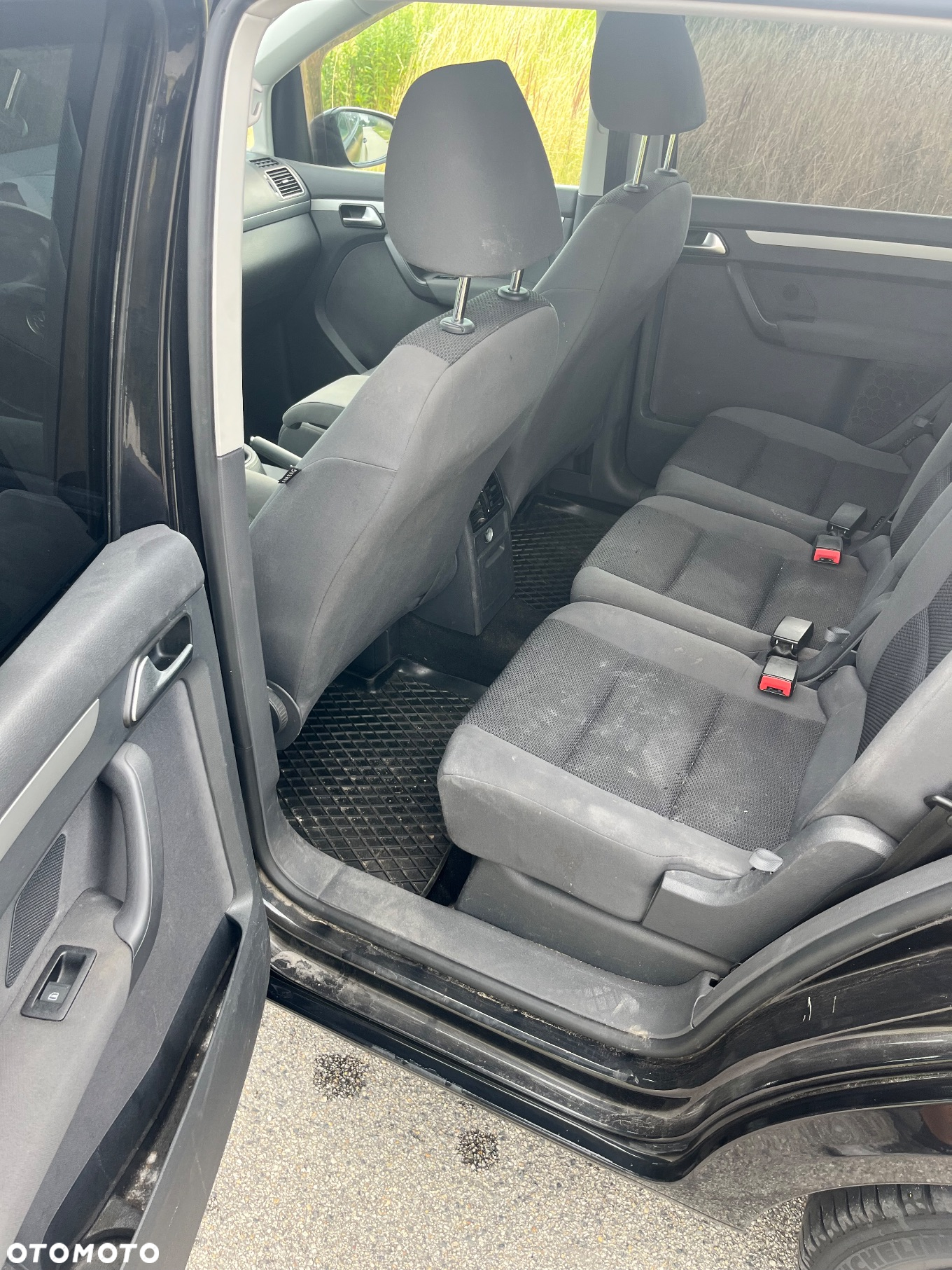 Volkswagen Touran 1.6 TDI DPF BlueMot Comfortline - 8