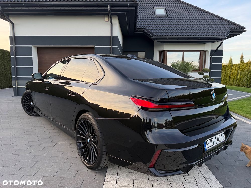 BMW Seria 7 740d xDrive - 2