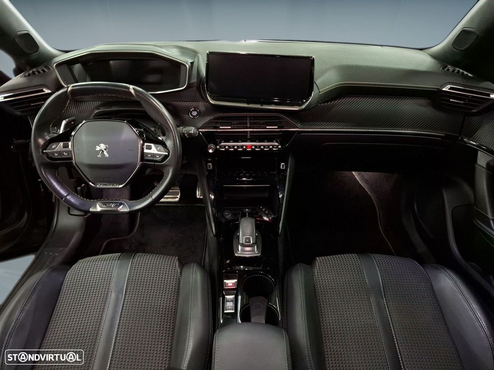 Peugeot 2008 1.2 PureTech GT EAT8 - 12