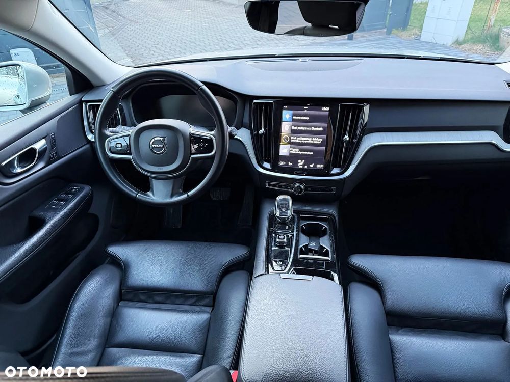 Volvo V60 T6 AWD Plug-In Hybrid Ultra Bright - 6