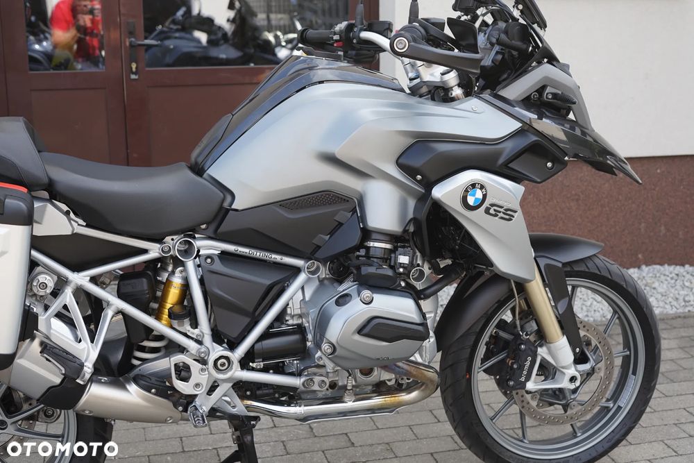 BMW R - 9