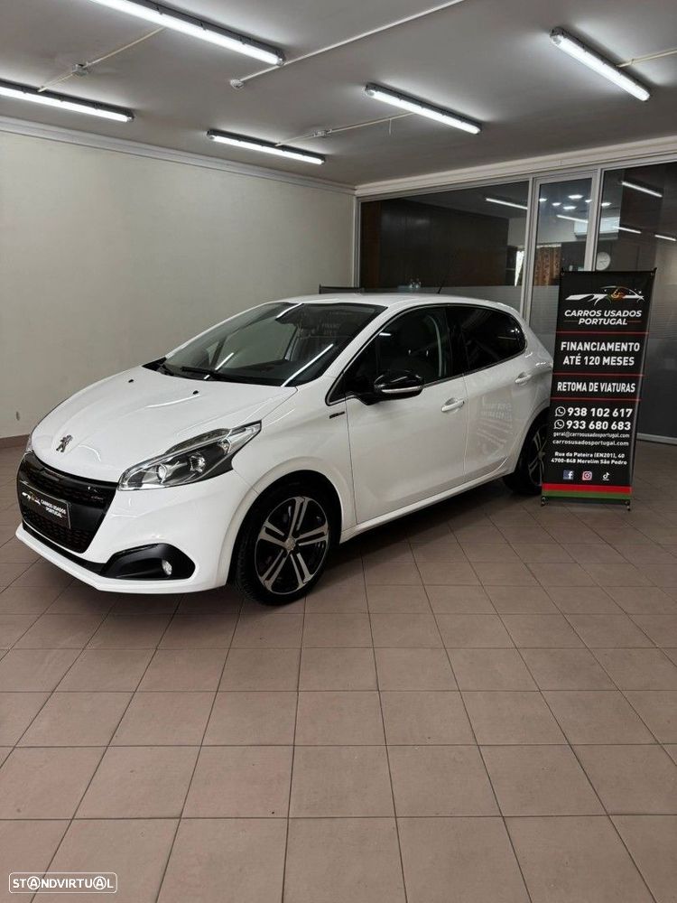 Peugeot 208 1.2 PureTech GT Line - 2