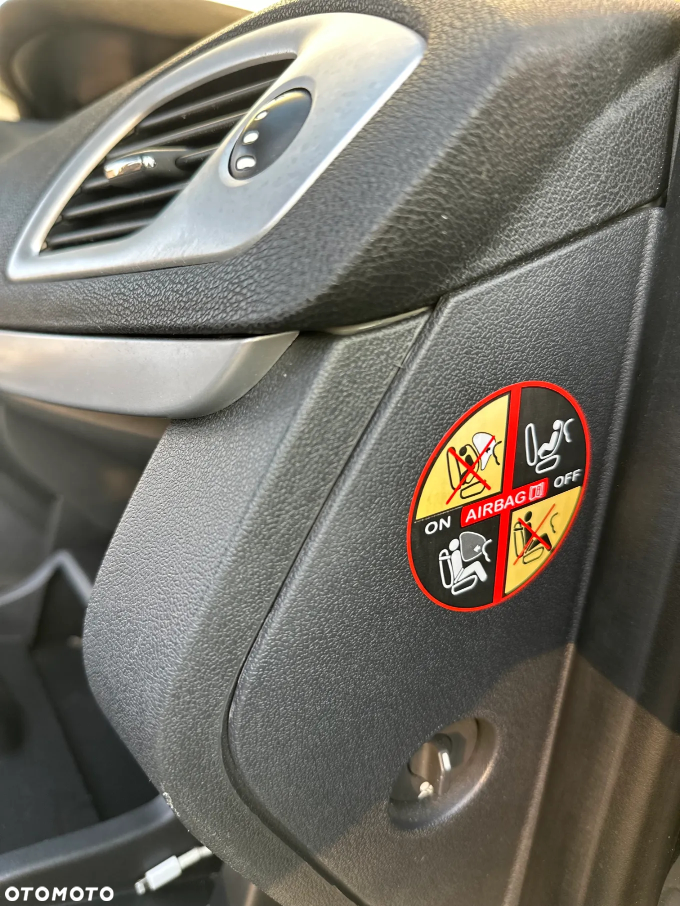 Renault Grand Scenic - 12