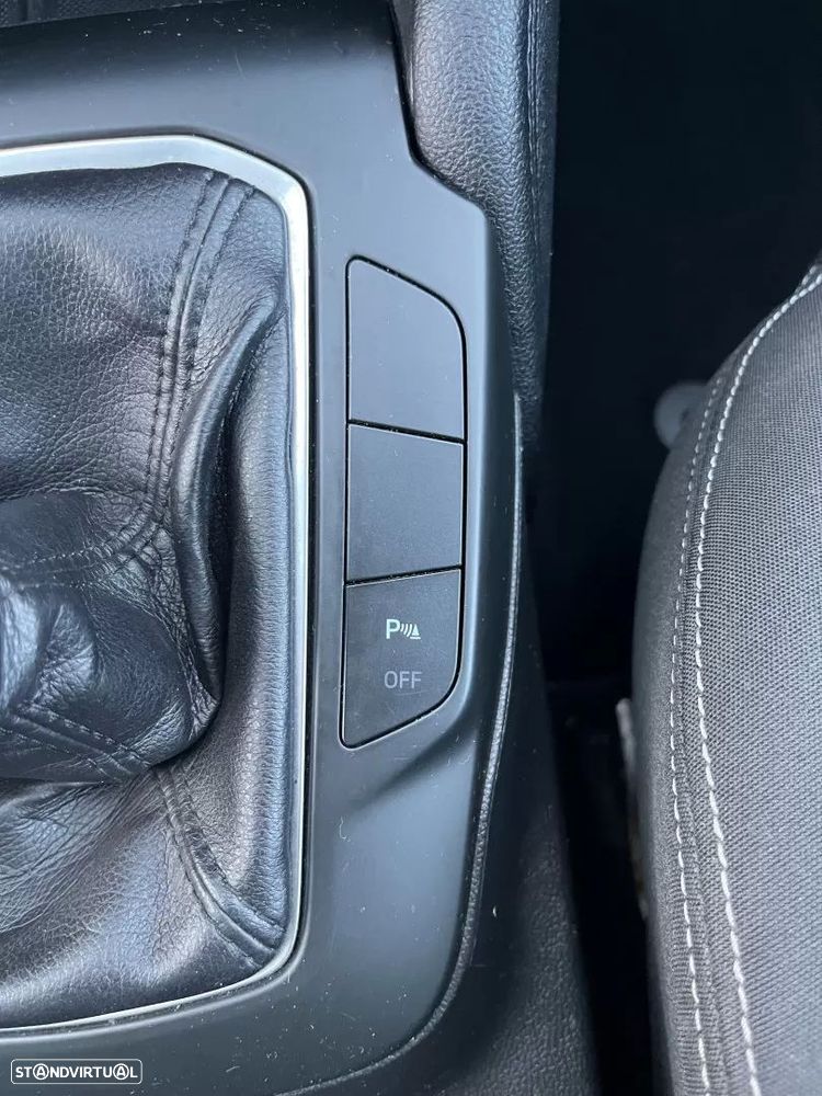 Ford Focus SW 1.5 EcoBlue S&S TITANIUM DESIGN - 38