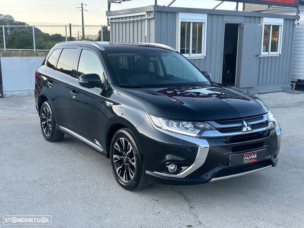 Mitsubishi Outlander 2.0 Intense Navi - 24