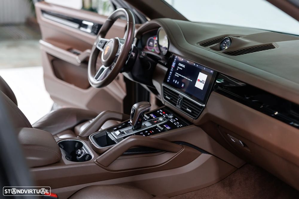 Porsche Cayenne Coupé E-Hybrid - 7