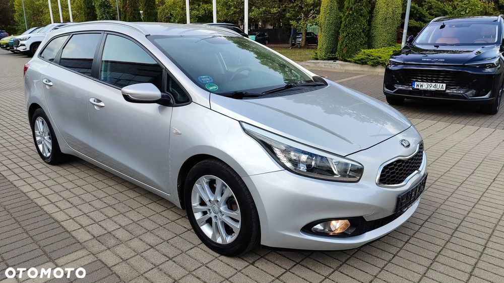 Kia Ceed 1.6 GDI SW Edition 7 - 9