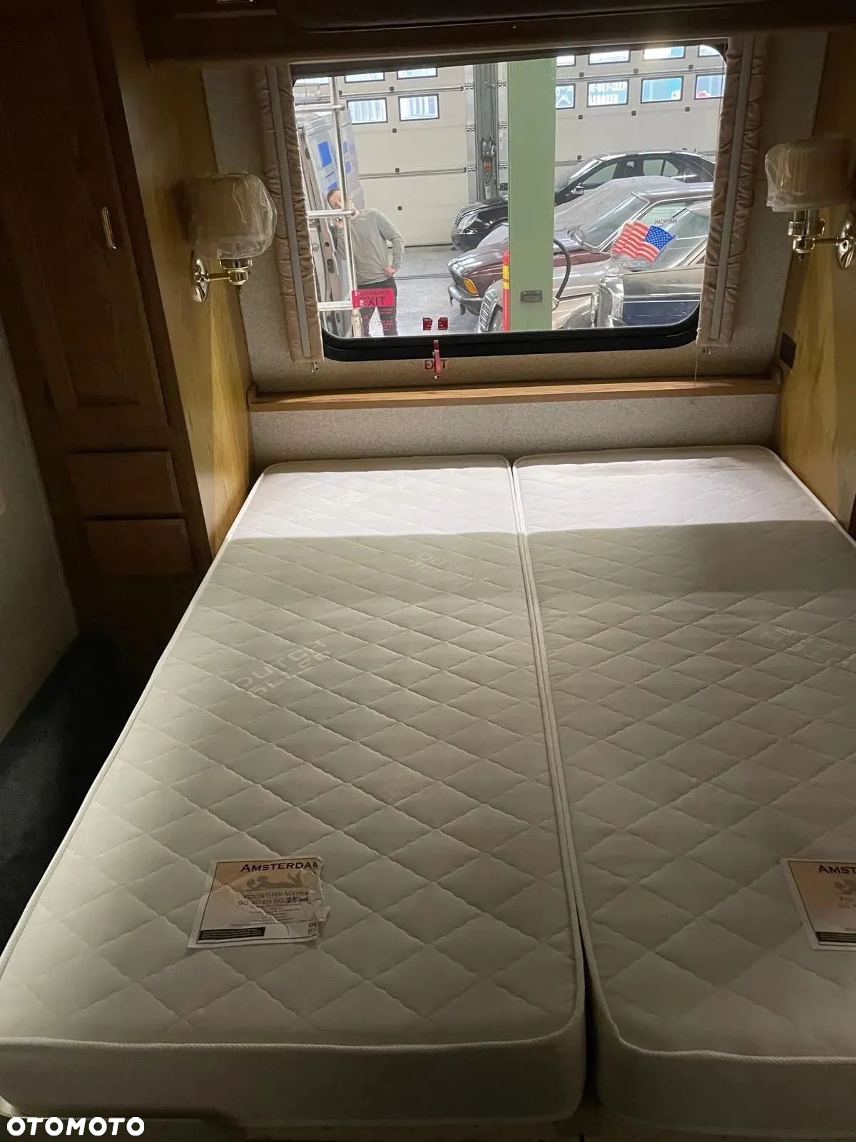 Chevrolet Winnebago - 15