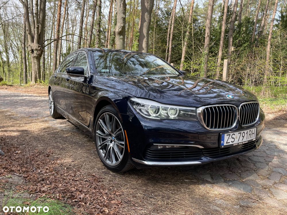 BMW Seria 7 740Li - 4