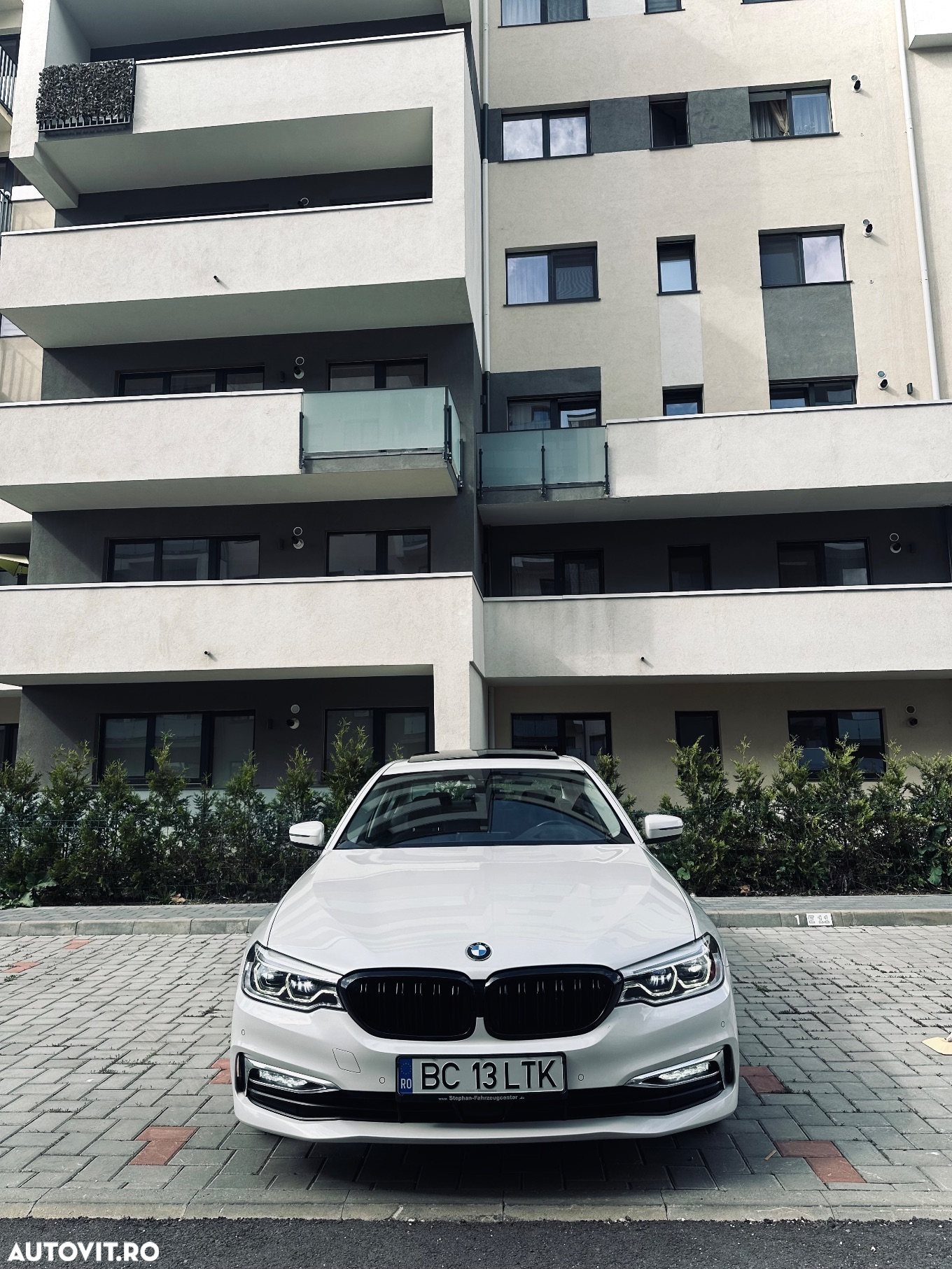 BMW Seria 5 530e Aut. Luxury Line - 3