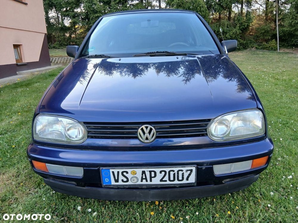 Volkswagen Golf - 3