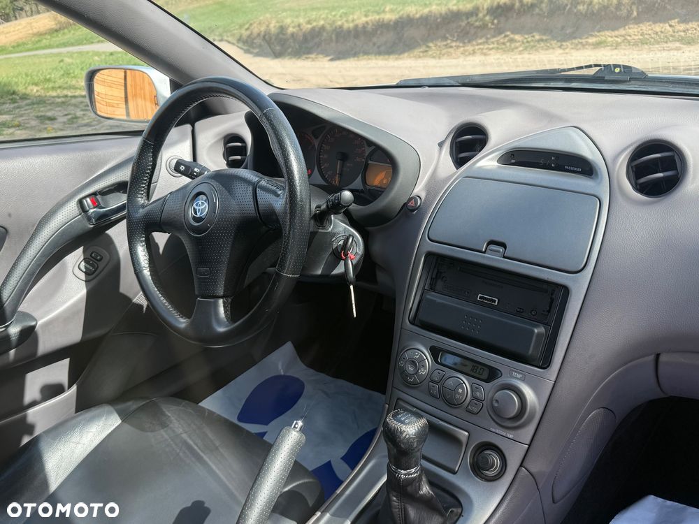 Toyota Celica Standard - 22
