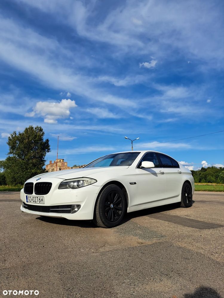BMW Seria 5 528i - 6