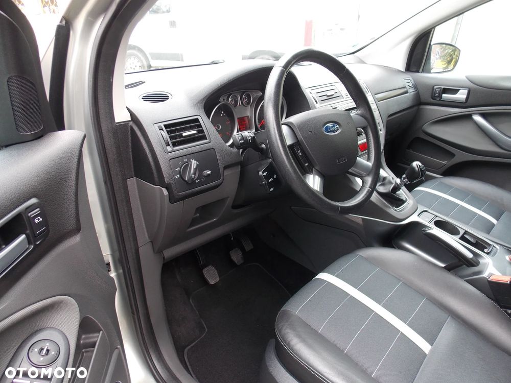 Ford Kuga 2.0 TDCi Titanium - 21