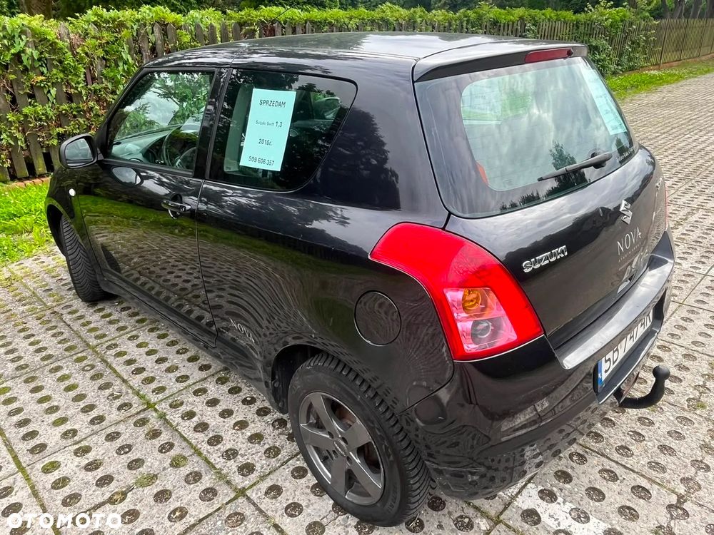 Suzuki Swift 1.3 Sakura - 2