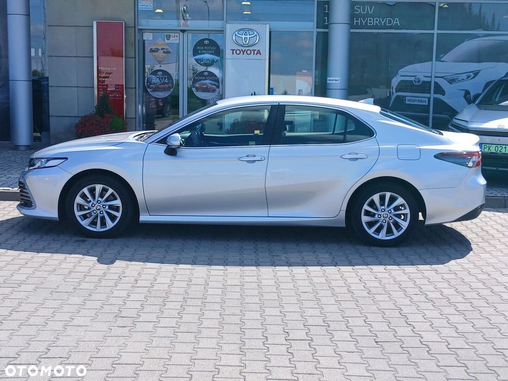 Toyota Camry 2.5 Hybrid Comfort CVT - 3