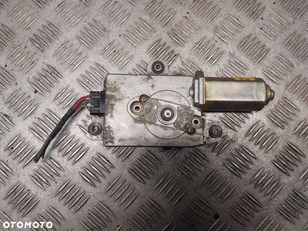 SILNICZEK SZYBERDACHU SUBARU FORESTER I LIFT - 1