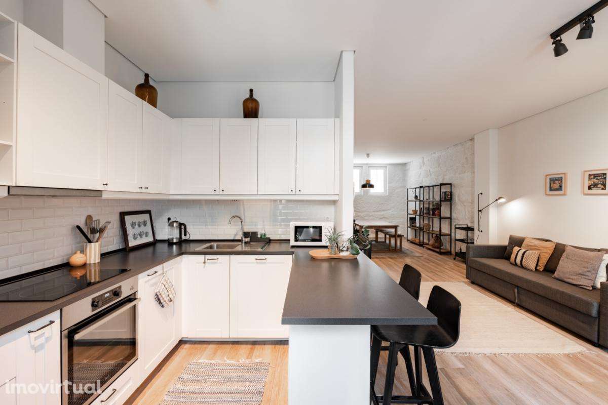 Casa com 3 quartos - localizado em Ramalde Porto - Grande imagem: 2/59