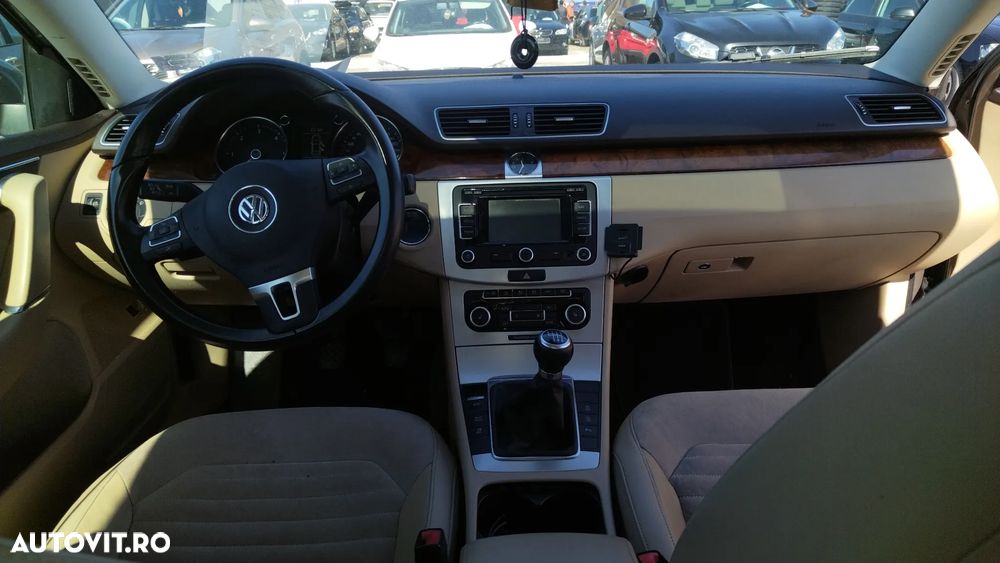 Volkswagen Passat 1.6 TDI BlueMotion Technology Business Edition - 4