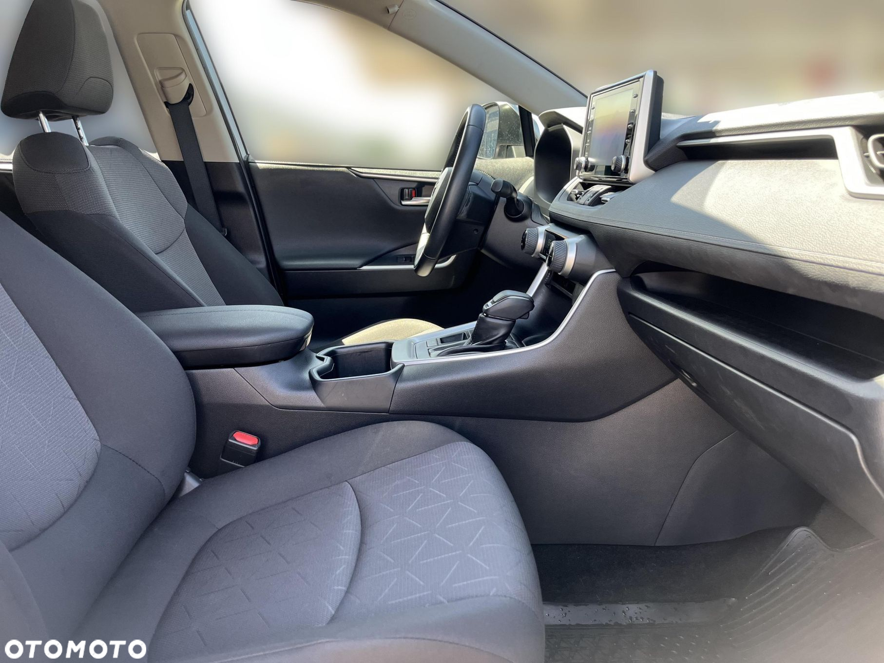 Toyota RAV4 - 9