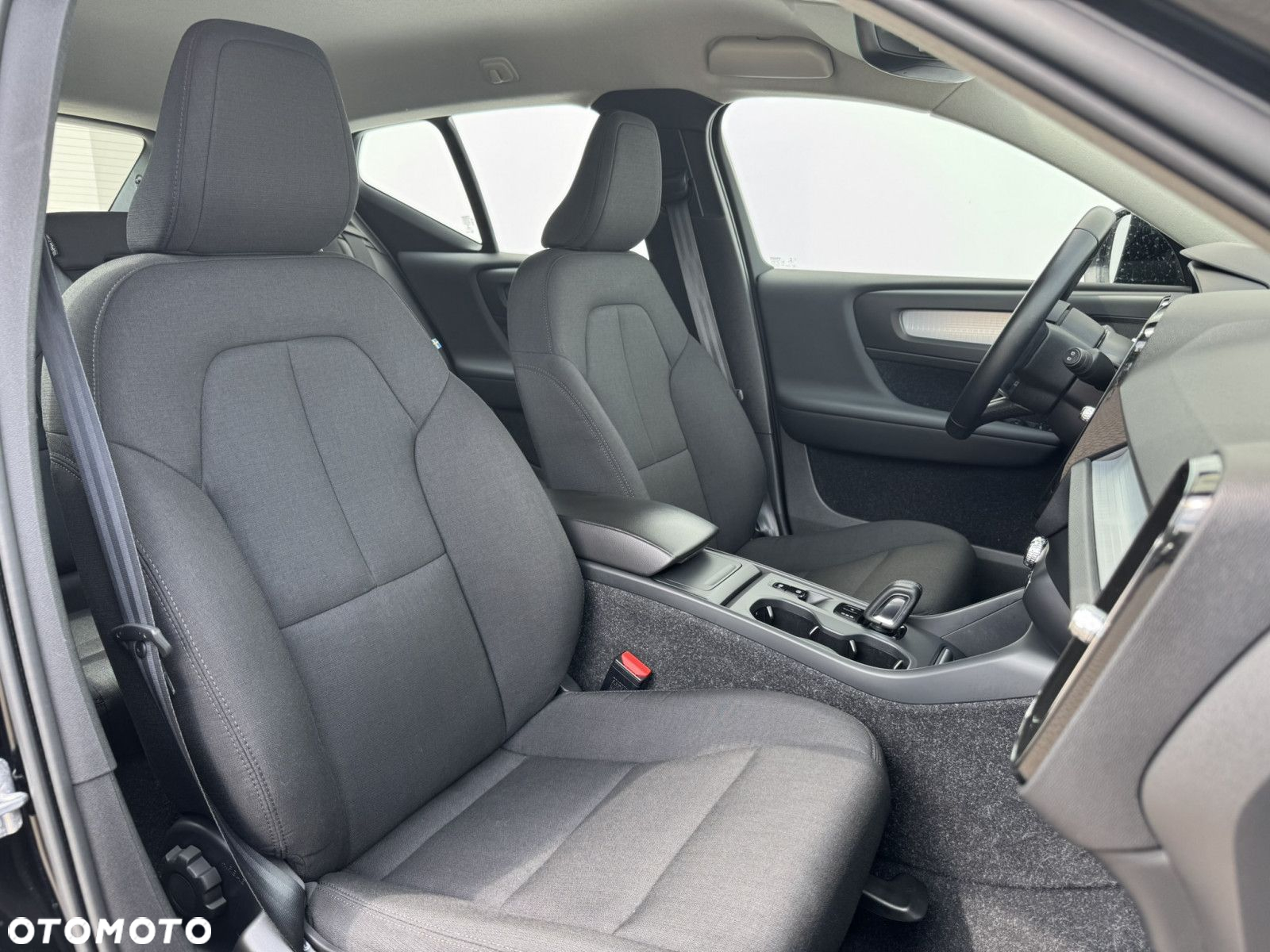 Volvo XC 40 T3 Momentum Pro - 13