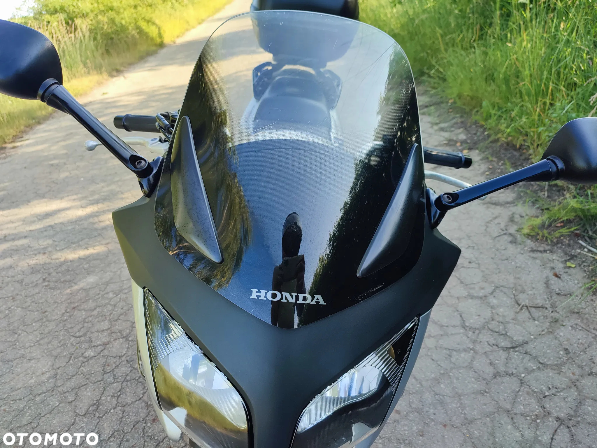 Honda CBF - 9