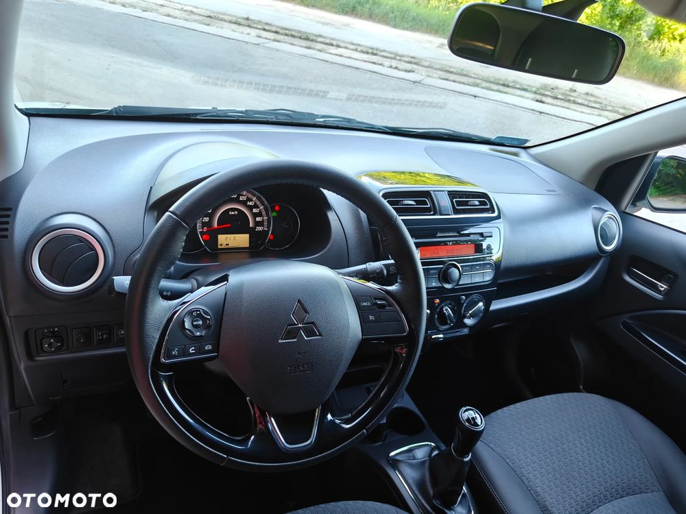 Mitsubishi Space Star 1.2 AS&G Invite - 9