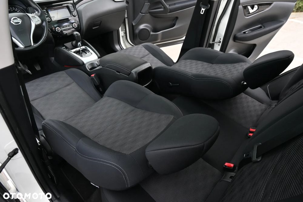 Nissan Qashqai 1.2 DIG-T Xtronic TEKNA - 27