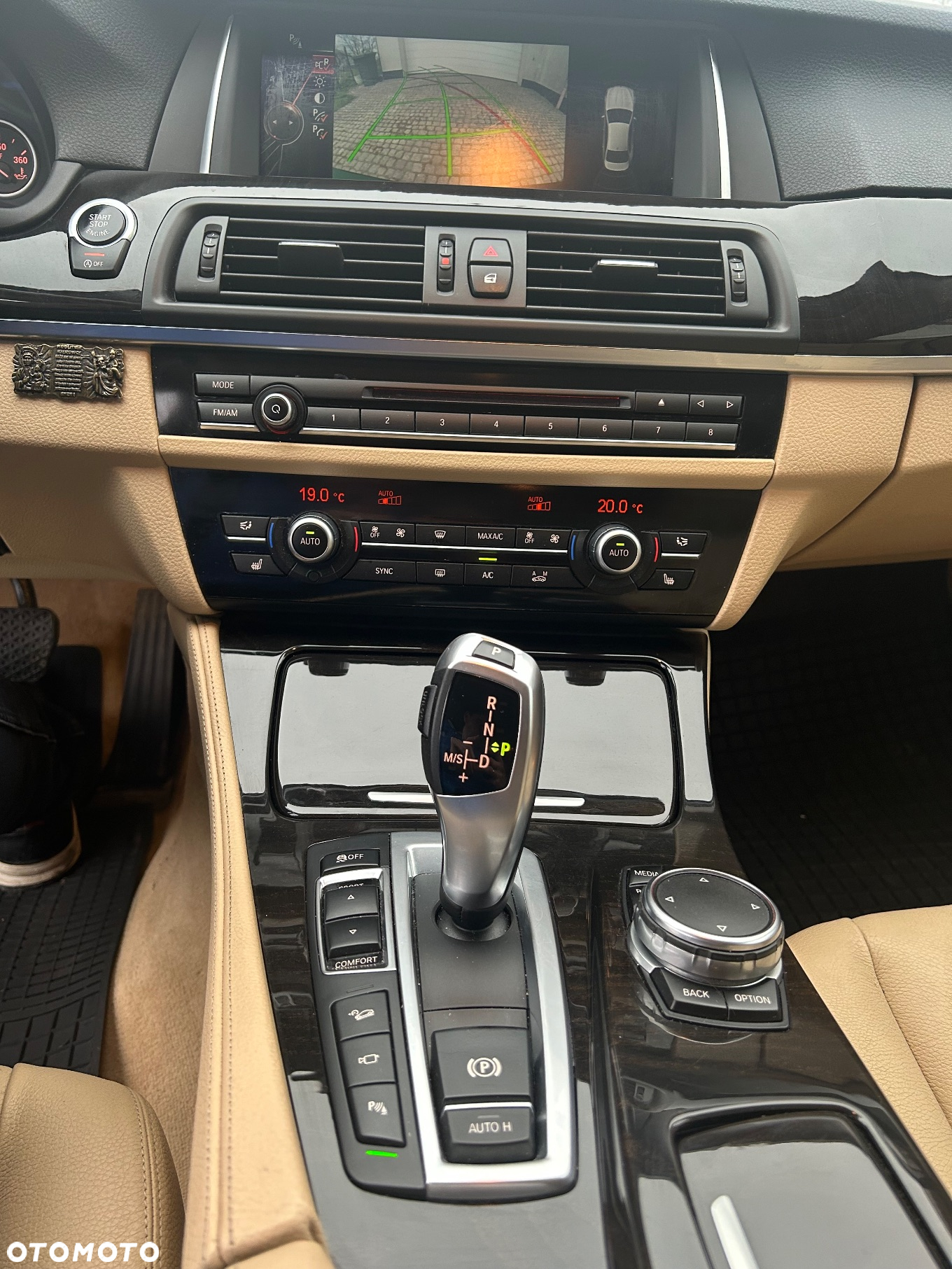 BMW Seria 5 528i xDrive - 10