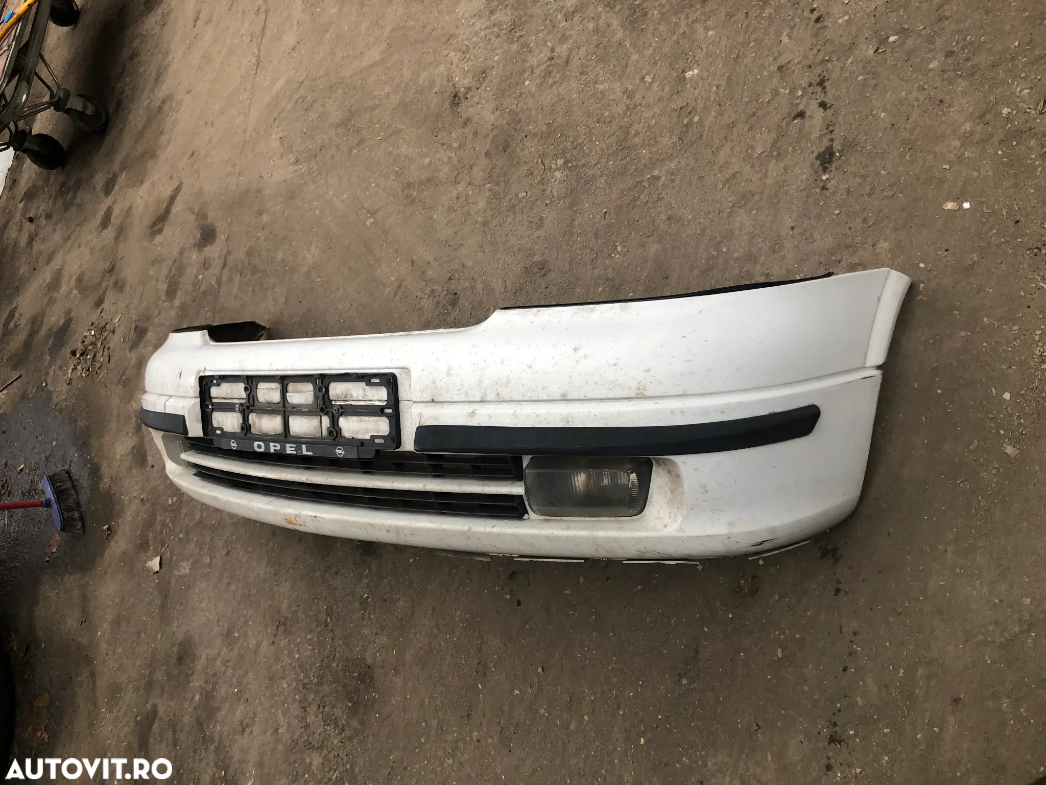 Bara fata Opel Astra G alb 2003 cu proiectoare - 2