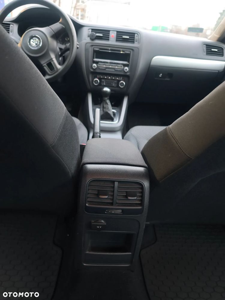 Volkswagen Jetta 1.6 TDI DPF Trendline - 5