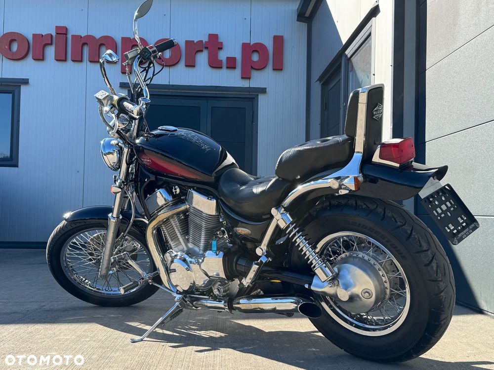 Suzuki Intruder - 25