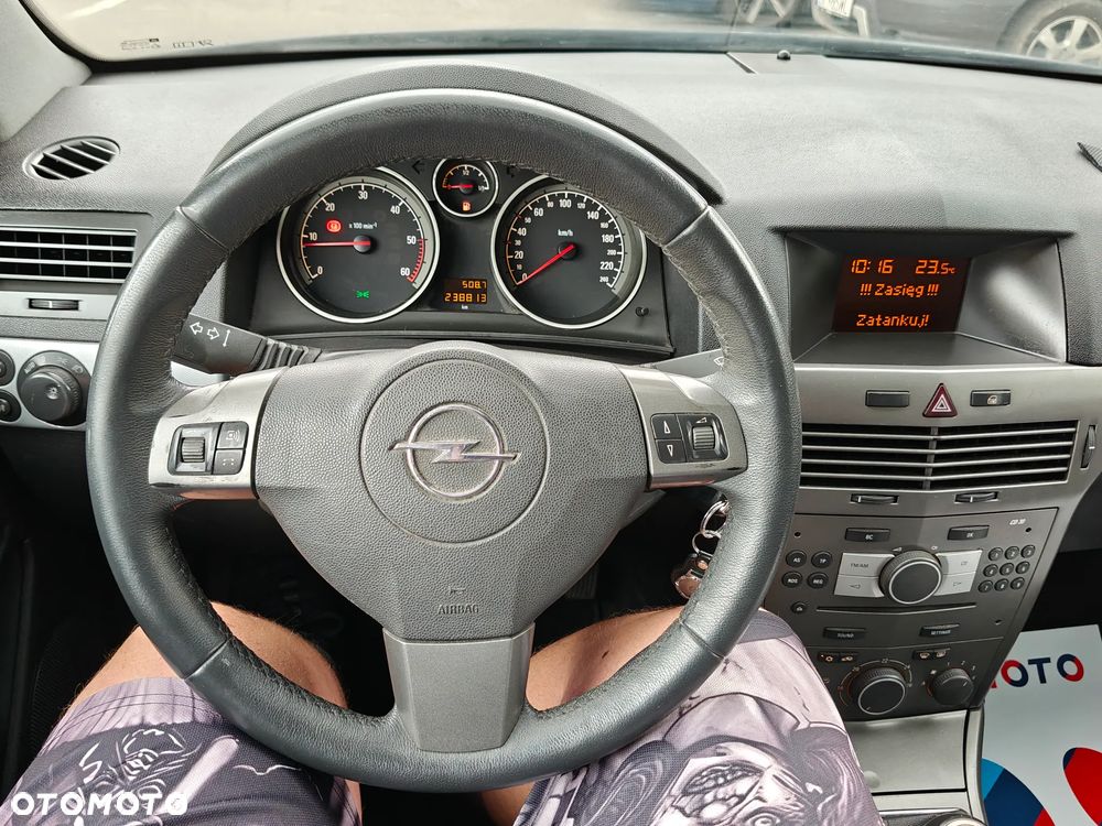 Opel Astra 1.9 CDTI Sport - 21