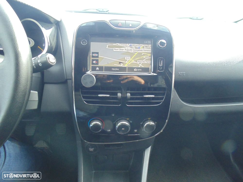 Renault Clio Sport Tourer 1.5 dCi Dynamique S - 26