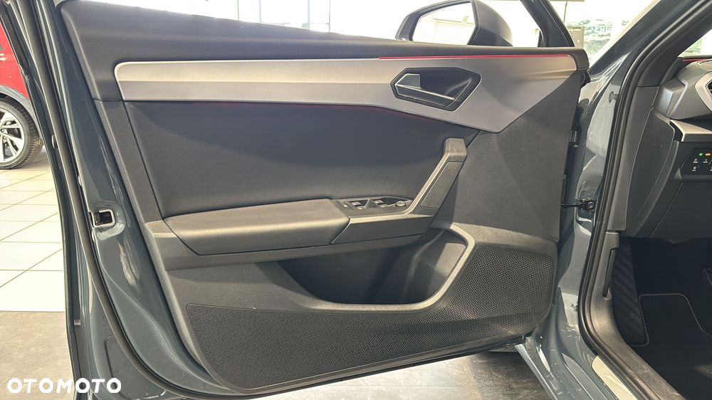 Seat Leon Sportstourer 1.5 eTSI FR DSG - 11