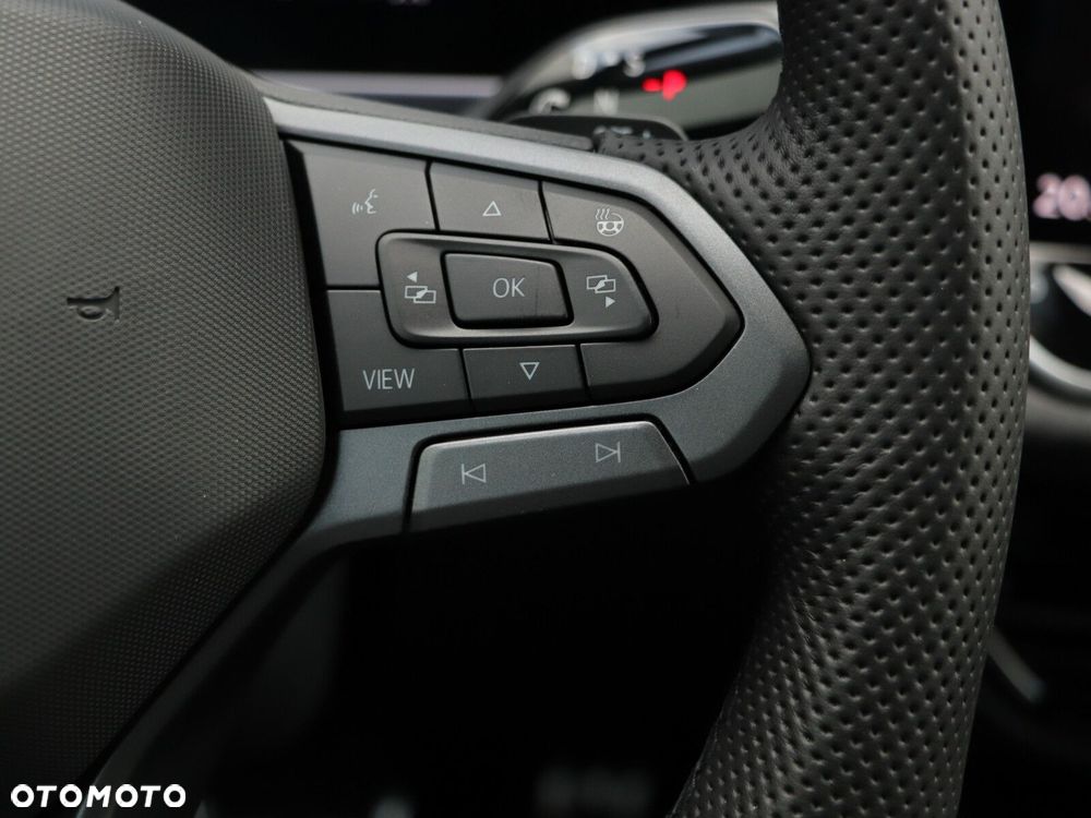 Volkswagen Passat - 19