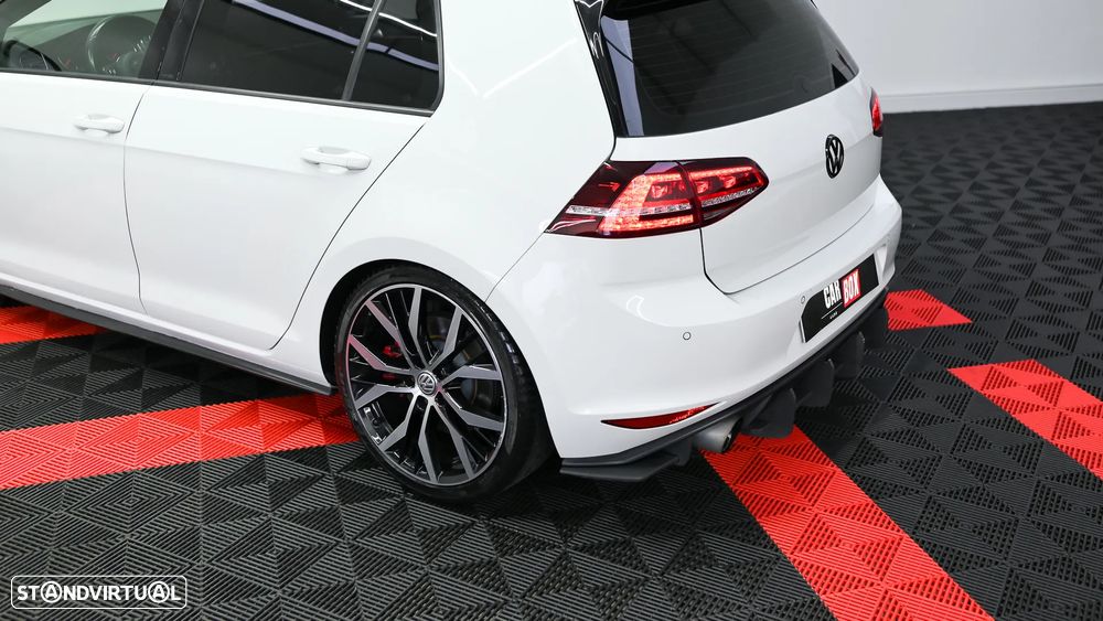 VW Golf 2.0 TSi GTi DSG Performance - 21