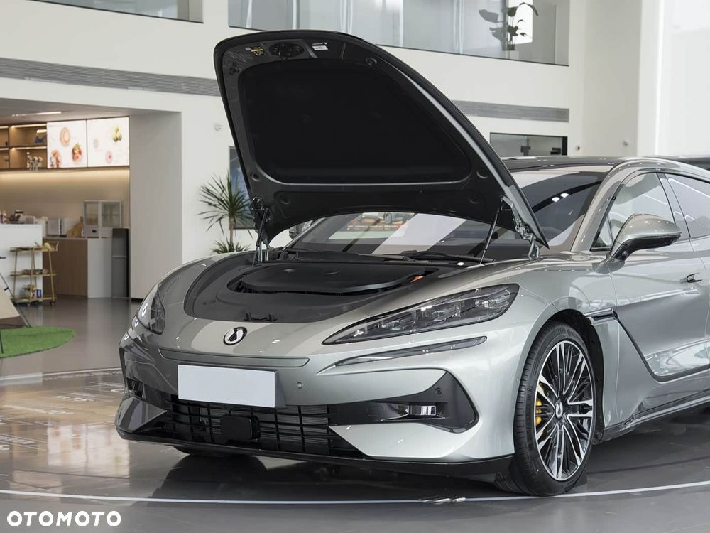 Denza Z9 GT - 8