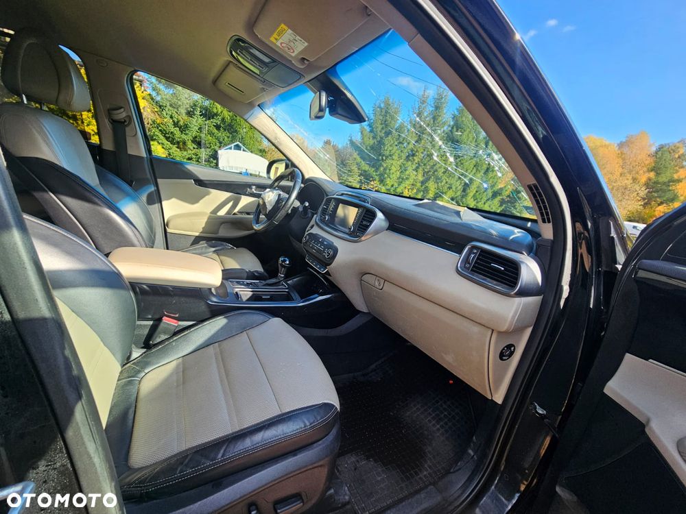 Kia Sorento - 32