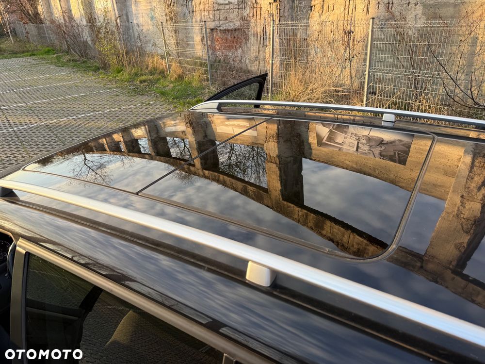 Volkswagen Touran 2.0 TDI DPF Freestyle - 14