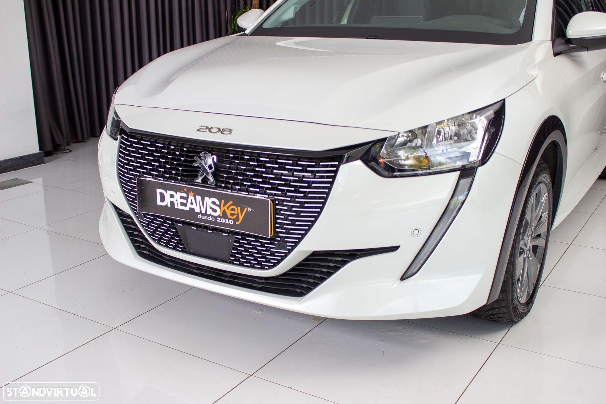Peugeot e-208 Allure Pack - 15