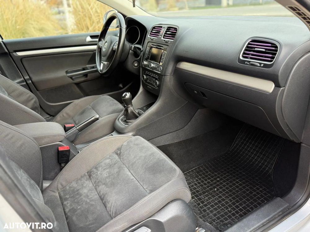 Volkswagen Golf 1.6 TDI BlueMotion Technology Comfortline - 9